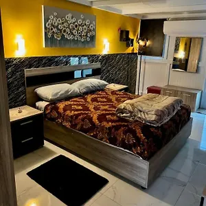 https://cute-penthouse.hotelssaintjulians.com